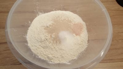 Pizza dough recipe 1 - flour, dry yeast, salt, sugar