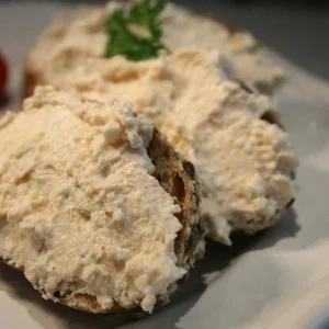 Cottage cheese dip körözött