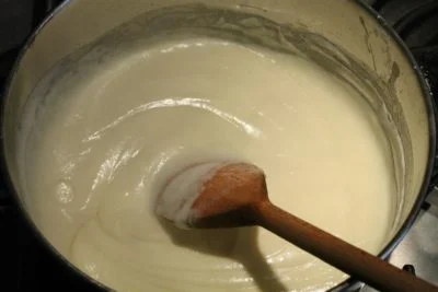 The base of horseradish cream, the Bechamel sauce