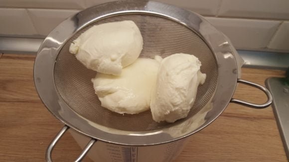 Draining mozzarella