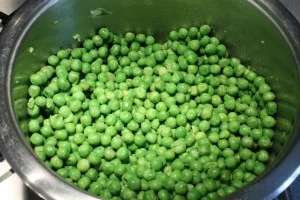 Green pea stew step 1